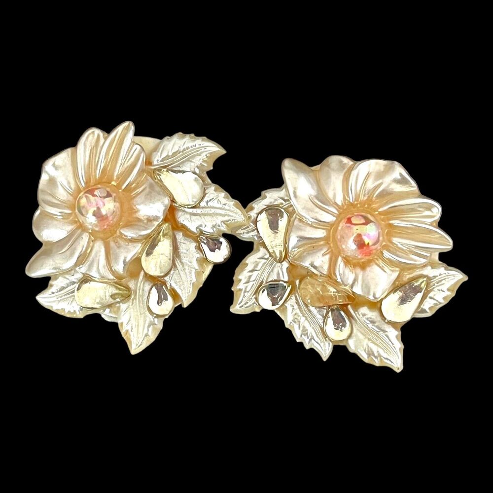 Vintage 1980s Floral Clip Earrings Molded Plastic Gold Tone AB - 4L